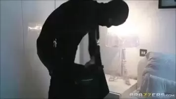 Hotwife Jasmine James Gets Sneaky Fucked By Well Hung Burglar