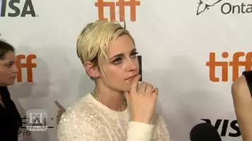 Kristen Stewart cute on the red carpet