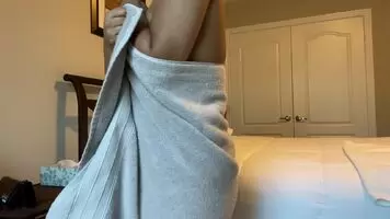 Don’t you love watching me shake my cute little butt?