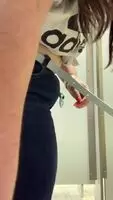Do y’all like gifs ‘cause they’re a jfc they’re a pain. Anyways then we jeans give me mom butt.