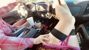 Love playing in the truck 💋 OC