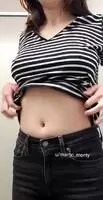 Let's fuck in the bathroom between classes 😈