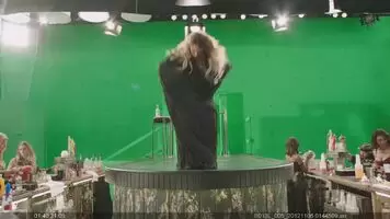 Jessica Alba dancing like a stripper for 