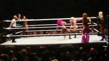 Sasha Banks spanks Alexa Bliss