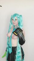 Miku Hatsune from Vocaloid by razouhime - booty gif :3