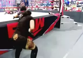 Bayley🤤