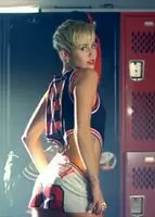 Miley Cyrus adding plot to music video