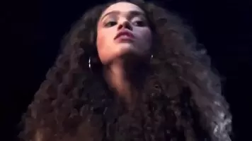 Aww, seems Madison Pettis got herself stuck. Poor thing....but such a cute little ass.