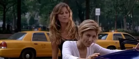 Jennifer Esposito and Gisele Bundchen