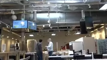 Flashing and spreading my ass in public