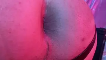 Hi there, can you help me out daddy?