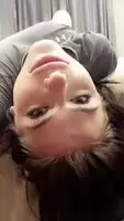 Would you help her take a selfie? 🤔