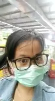 Flashing her tits in the grocery store