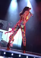 I could watch Fergie shake her fat ass all day