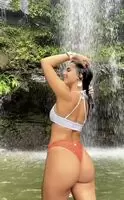 You, me, under the waterfall... think about it!💙🙈