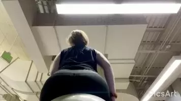 Anyone need a personal training session?😋