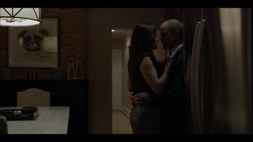 Neve Campbell get her plot squeezed in House Of Cards