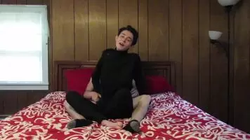 Cumslut takes a pounding