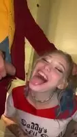 Jokes takes a piss on Harley Quinn's face