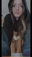I like her clothes