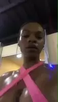 Halle Hayes