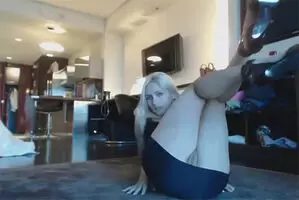 Good girls spread and put themselves on display!