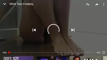 These've gotta be some of the prettiest feet I've seen