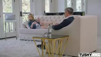 Blonde nympho showing up with ass plug