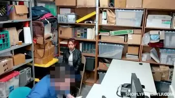 Christy Love & Kimberly Chi - Shoplyfter Mylf