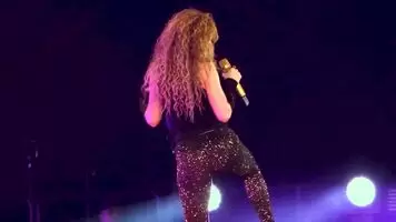 Shakira's glittering booty