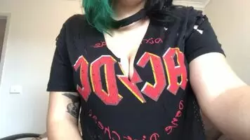AC/DC drop. Happy Friday 😘