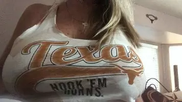 Hook ‘em 🥰