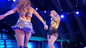 Shaking that ass