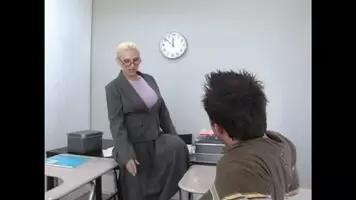 Devon Lee is such a great bimbo slut, her stern teacher act is awesome