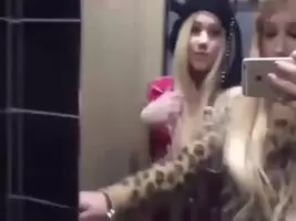College step sisters getting naughty in the washroom 💦💦