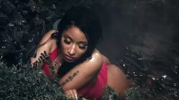 Nicki Minaj wet and sexy