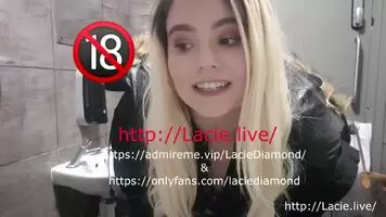 Busty Blonde American Offering Pay2play Camshows