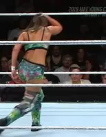 Who else wants to spank Tegan's big fat butt?