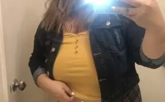 had to do a titty drop at my friends 😉