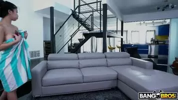 The best way to test out your new QHD screen.