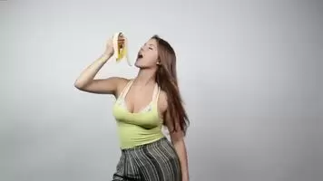 amanda cerny