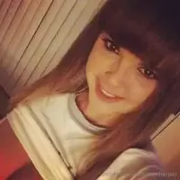 Bouncing her boobs