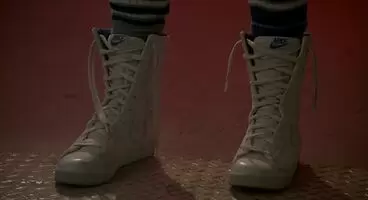 Kelly LeBrock