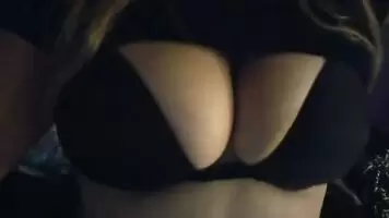 Bouncing tiddies
