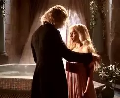 Emilia Clarke In the ' Throne Game ' r/MadNsfw