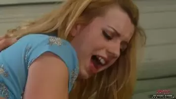 Lexi Belle Fucks And Sucks