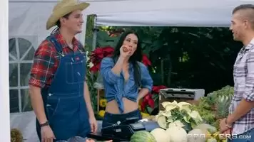 Support your local farmers market
