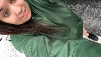 Forgot my fuckn snowpants.