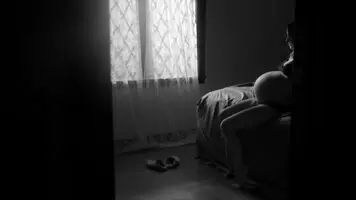Pregnant Natalie Portman in James Blake's 