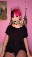 It's spooky season <3